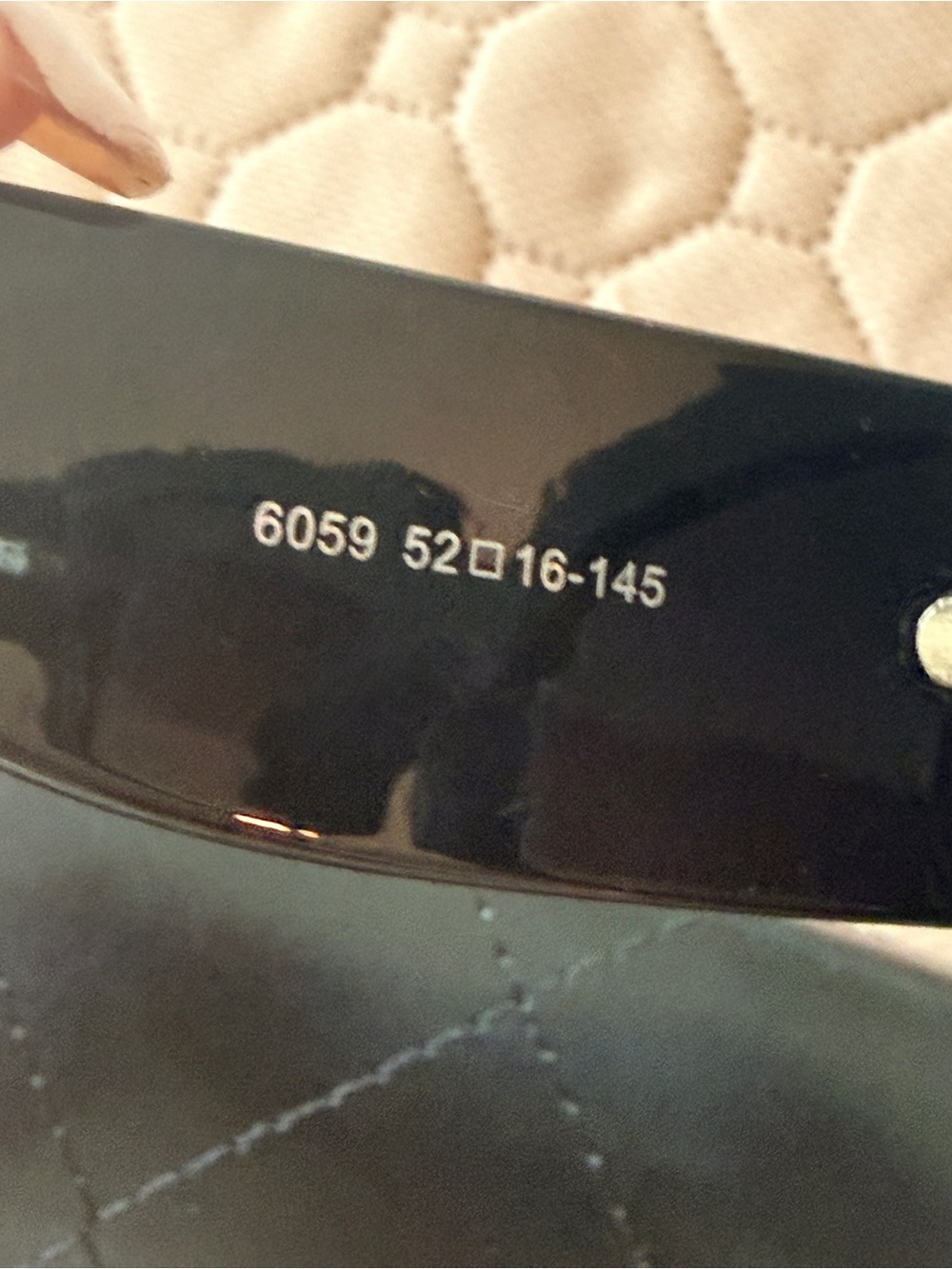 CHANEL GUC Two-Tone
Oversized Square Sunnies
White/Black signature C
*Call outs - Picture 10 of 10